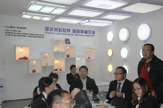照明展厅.jpg 照明展厅.jpg